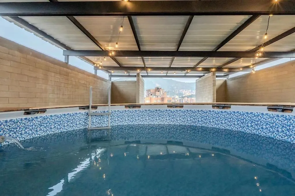 Apartamento Centrico En Laureles Con Piscina 301 Medellín 0*,
