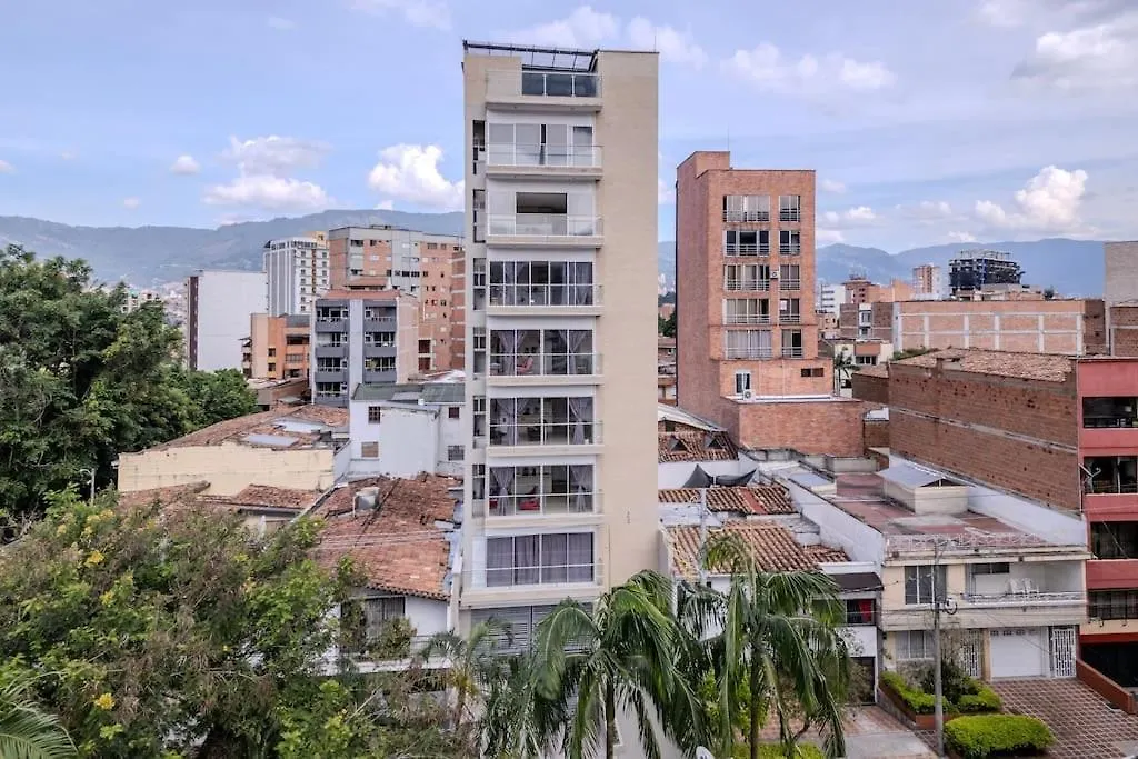 Apartamento Centrico En Laureles Con Piscina 301 Medellin Colombia